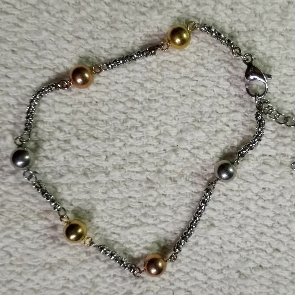 Goldtone silvertone bead chain bracelet